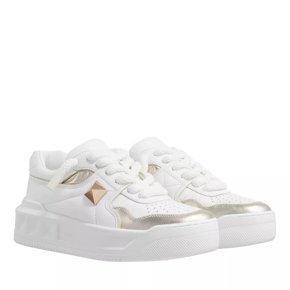 Valentino Garavani Sneakers - Sneaker One Stud Large in goud