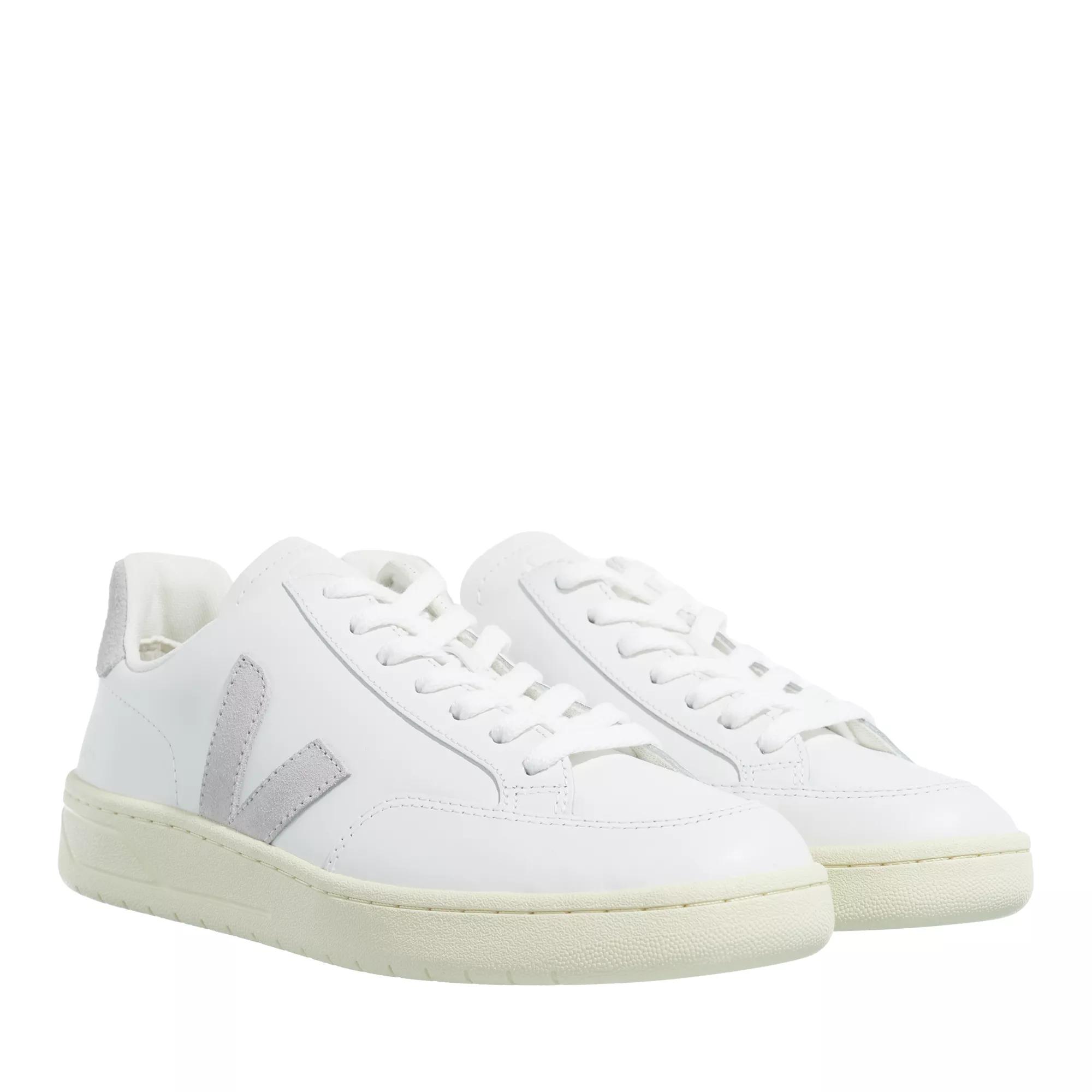 Veja Sneakers - V-12 in wit