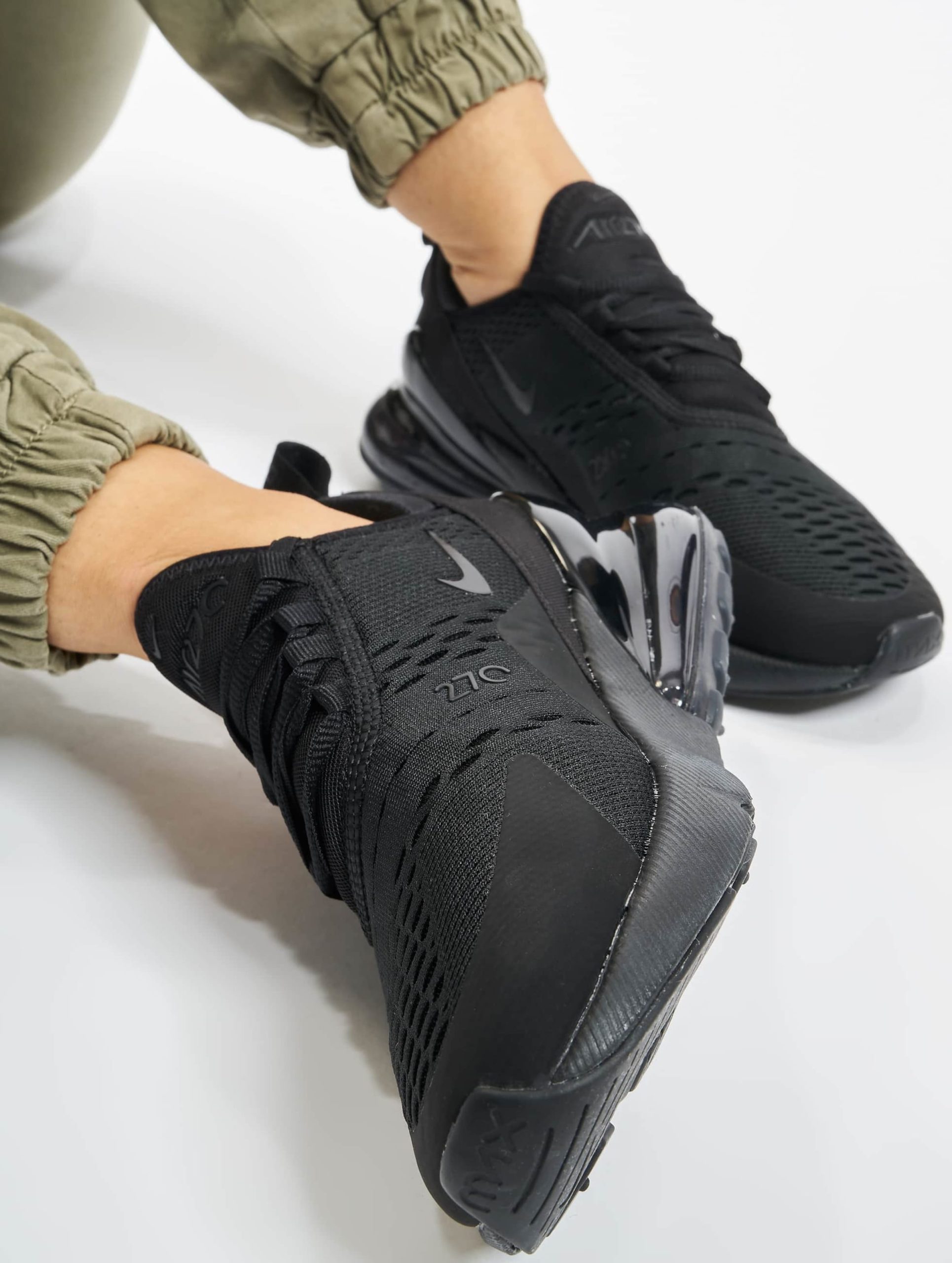 Nike Air Max 270 sneakers Frauen,Unisex op kleur zwart, Maat 36.5