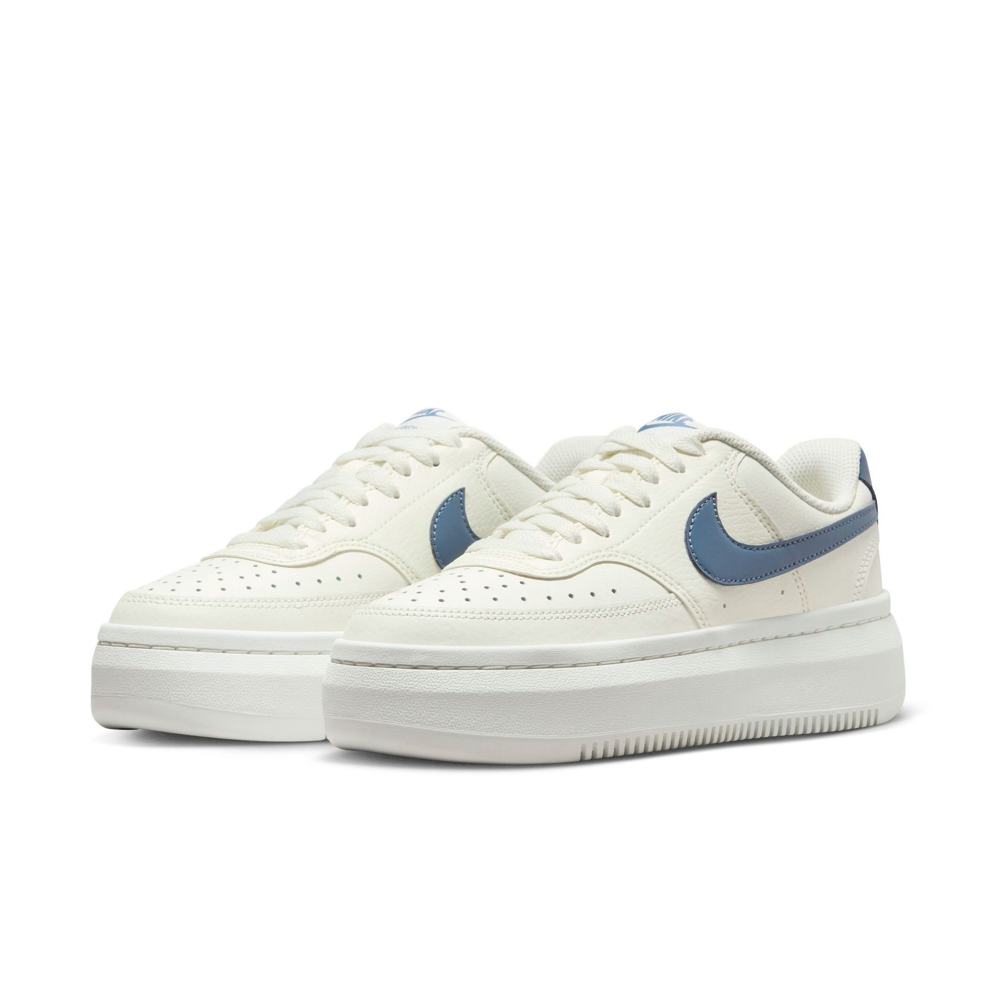 Nike Sportswear Sneakers COURT VISION ALTA Design in de voetsporen van de Air Force 1