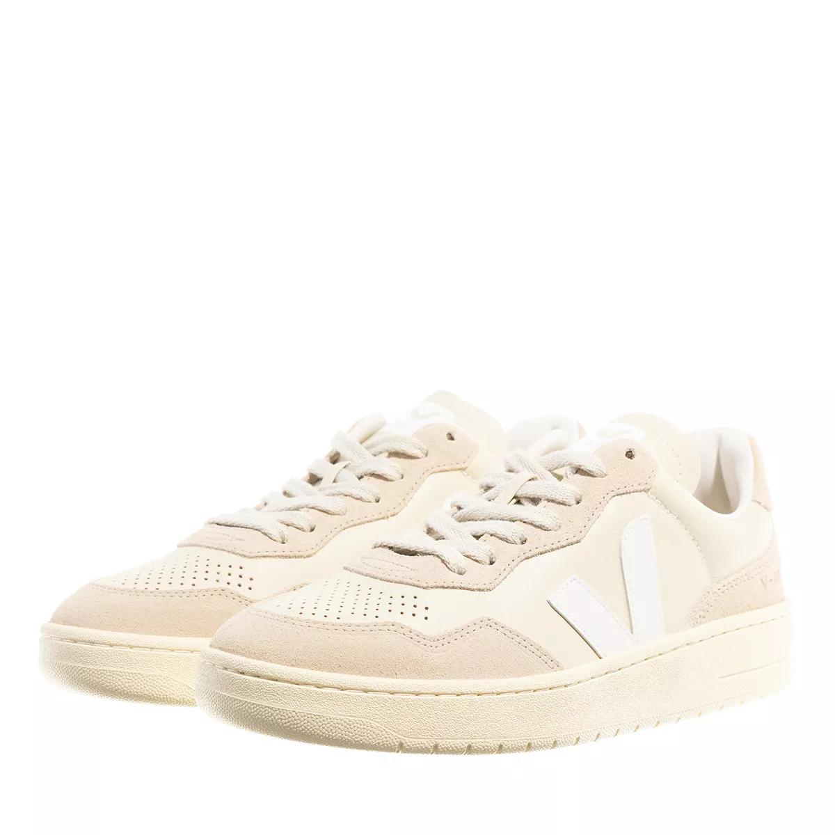 Veja Sneakers - V-90 in beige