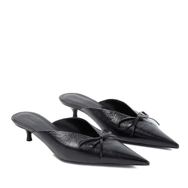 Balenciaga Slippers - Knife Bow Arena L40 Mules in zwart