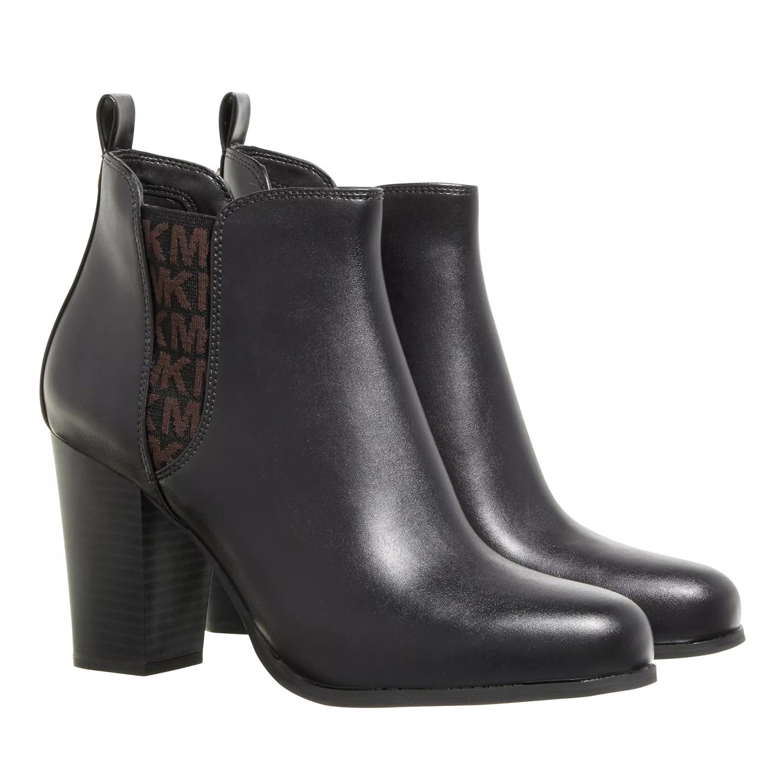 Michael Kors Boots & laarzen - Evaline Heeled Bootie in zwart