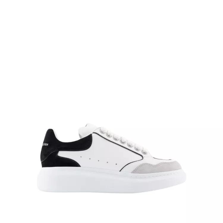 Alexander McQueen Sneakers - Oversized Sneakers - Leather - Grey in wit