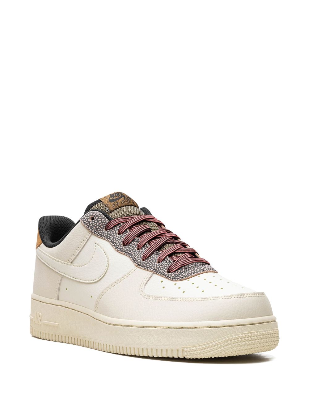 Nike Air Force 1 '07 LV8 leren sneakers - Beige