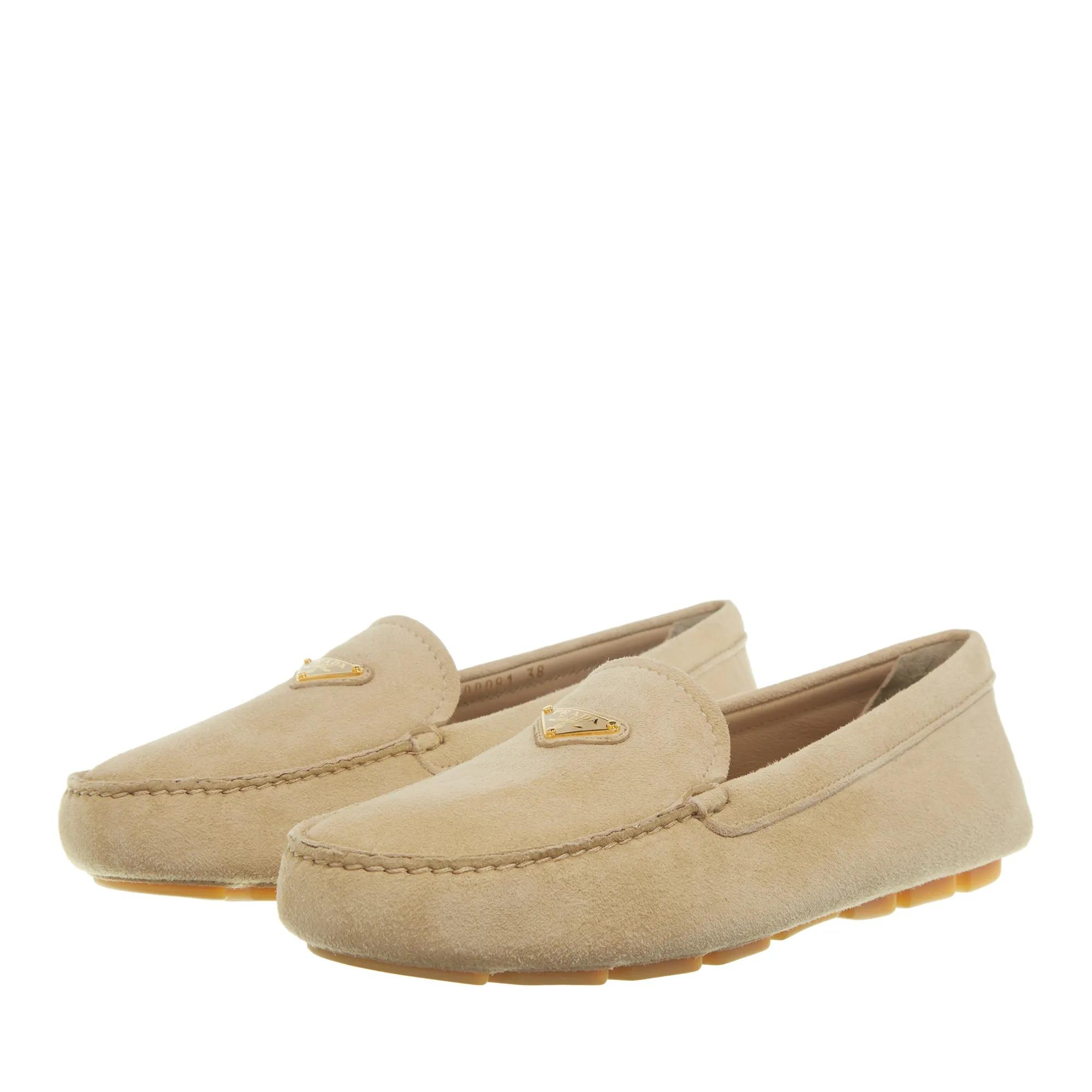 Prada Loafers & ballerina schoenen - Round-Toe Slip-On Loafers in beige