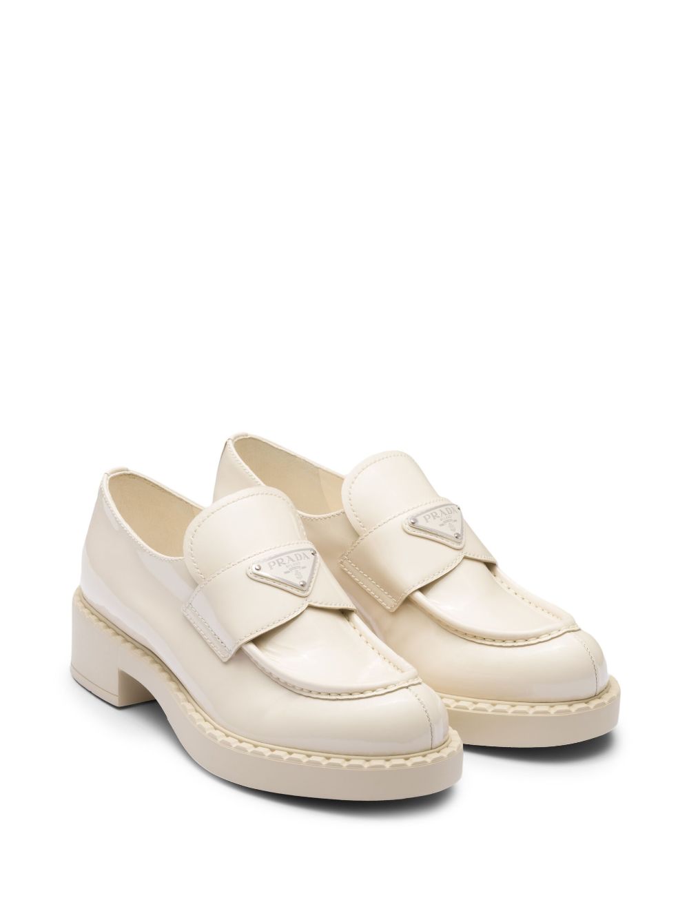 Prada Loafers met schakelketting - Wit