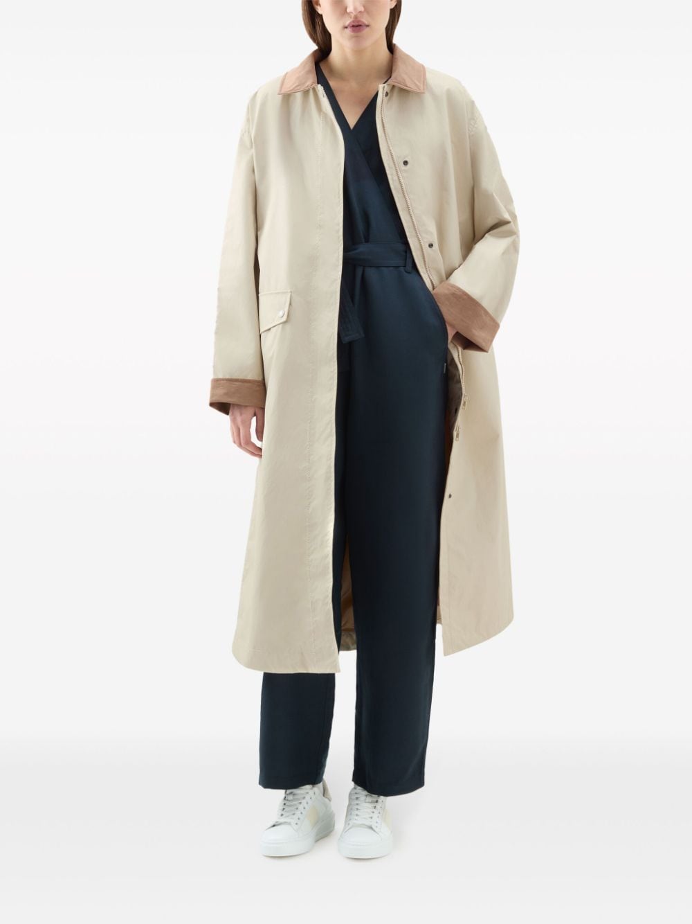 Woolrich Jas met enkele rij knopen - Beige