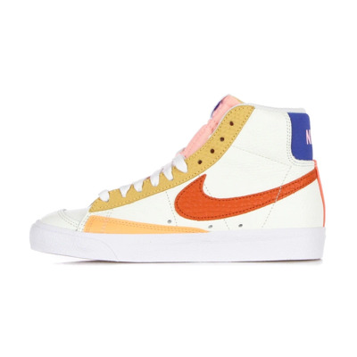 Blazer Mid 77 Hoge Sneaker Oranje/Wit Nike , Multicolor , Dames