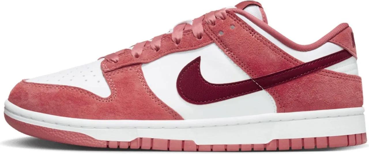 Nike Sneakers - Nike Dunk Low Adobe Valentine's Day (W) in meerkleurig