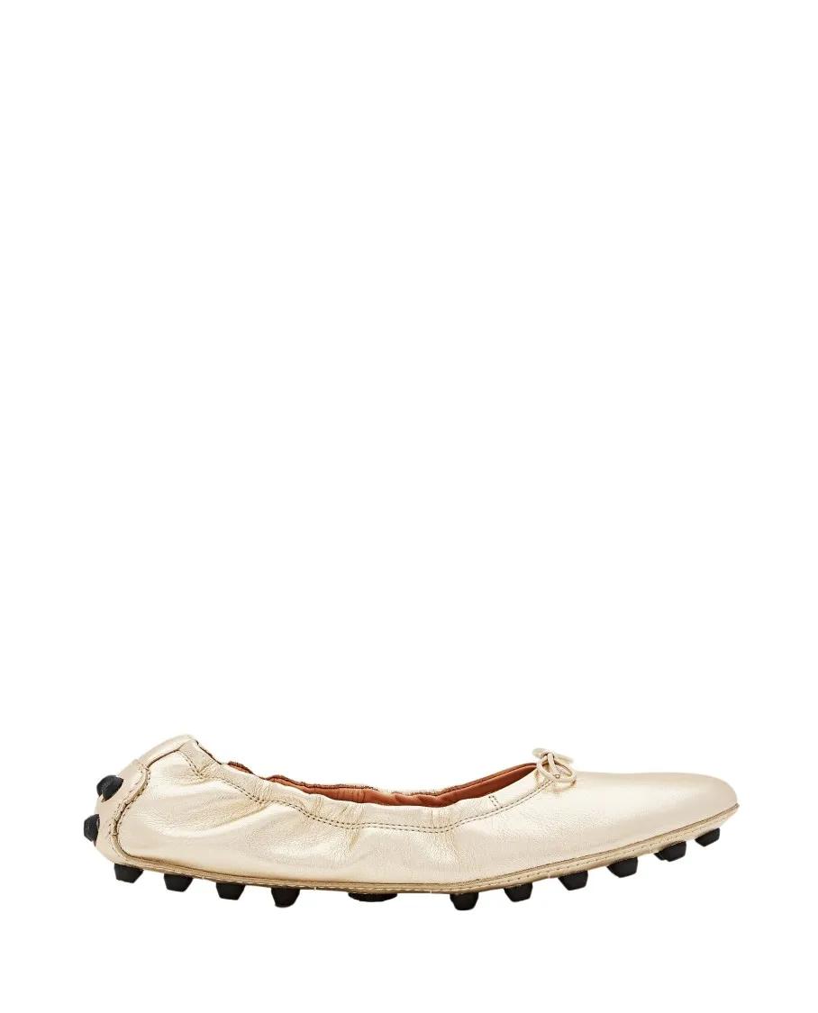 Tod's Loafers - Gommino Leather Ballet Flats in goud