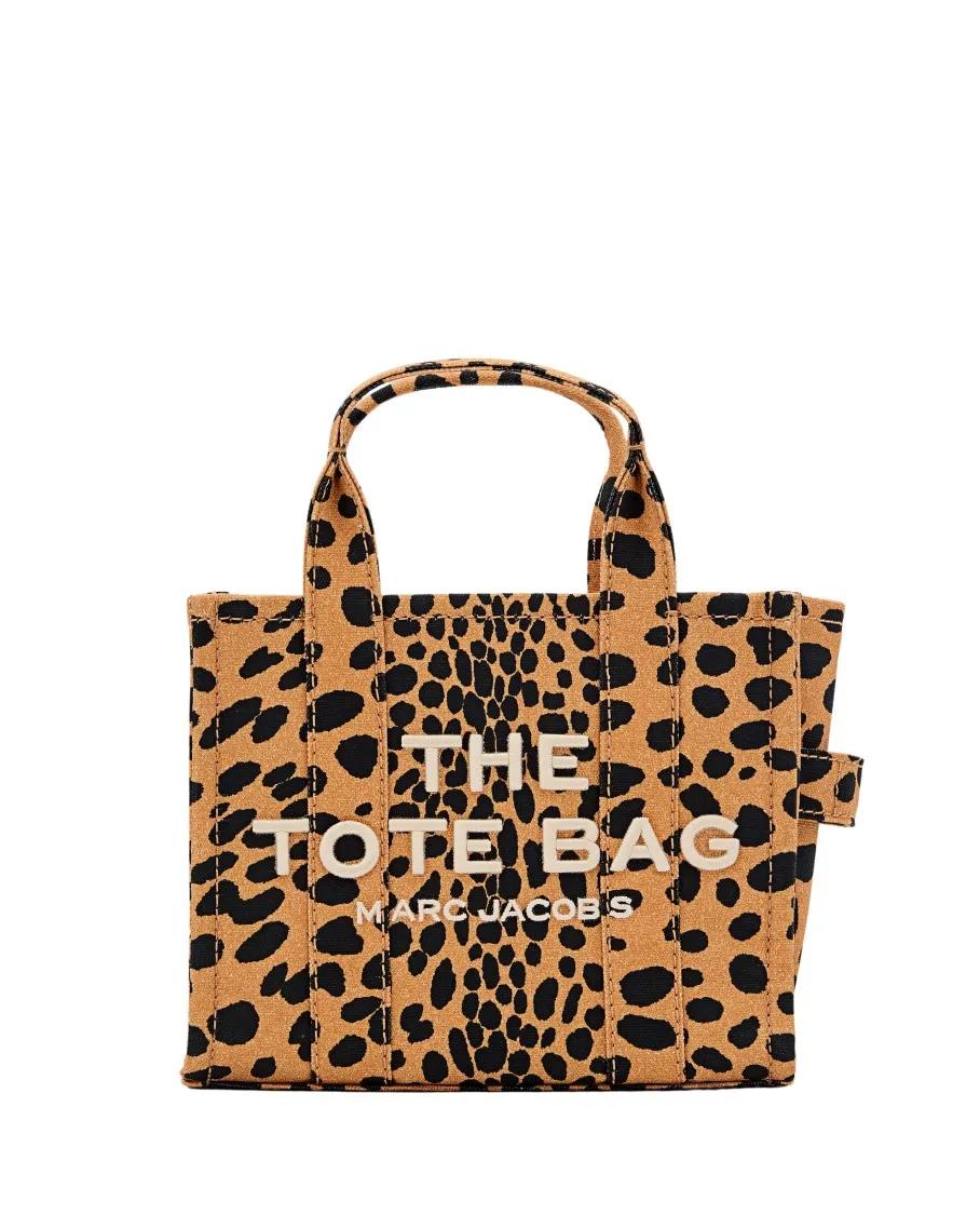 Marc Jacobs Totes & shoppers - The Tote Bag Mini in bruin