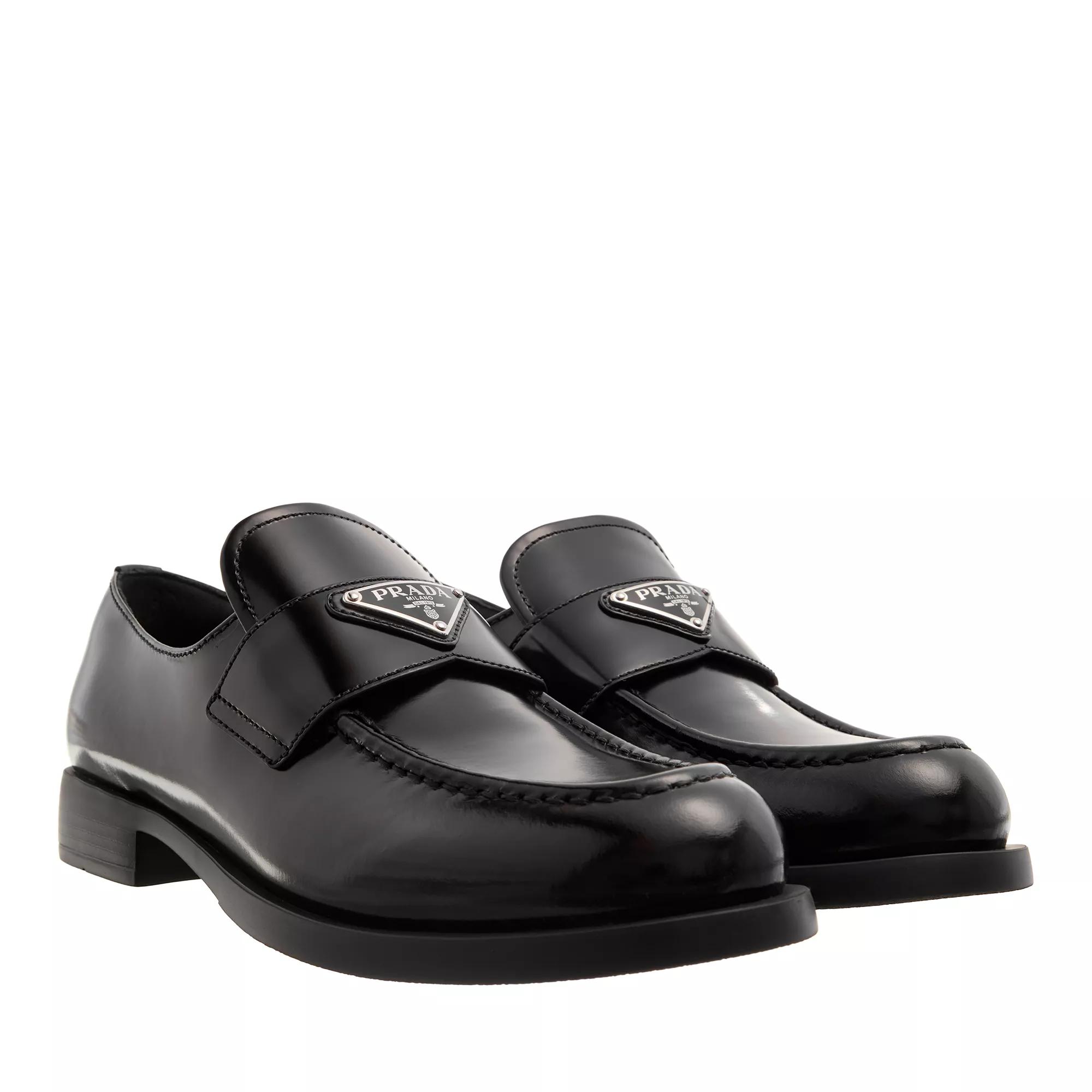 Prada Loafers - Logo Plaque Loafers in zwart