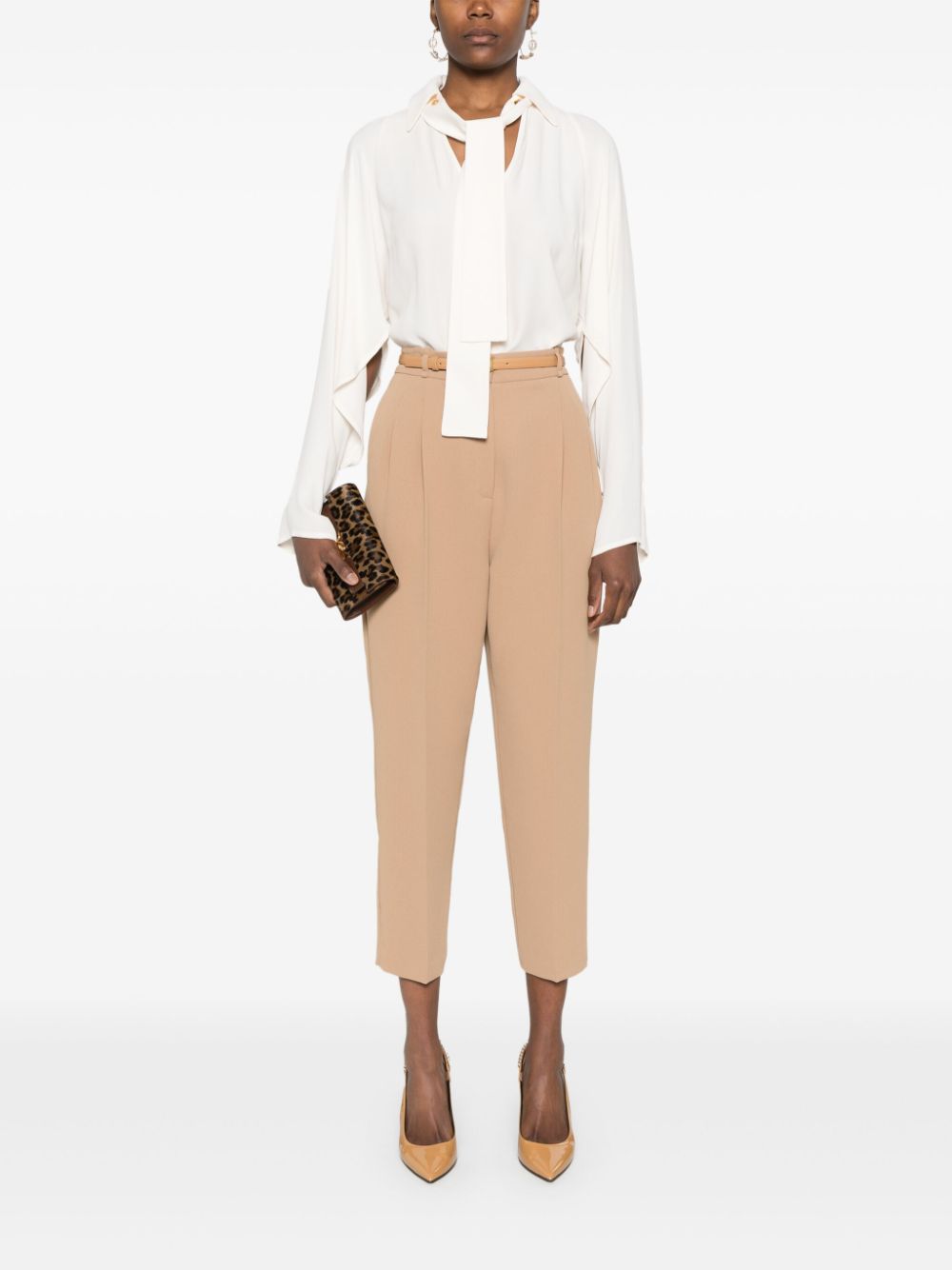 Elisabetta Franchi Blouse met logoplakkaat - Beige